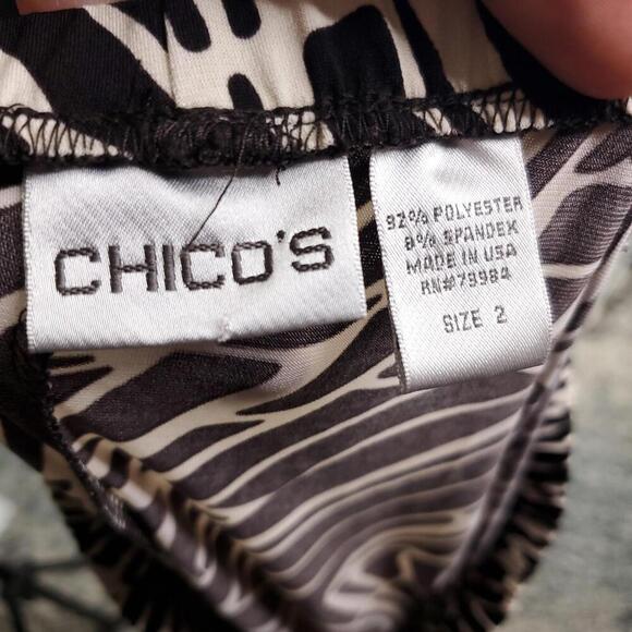 Chicos Skirt Womens XL Size 2 Abstract Exotic Artsy Print Stretchy Pull On - Picture 7 of 8